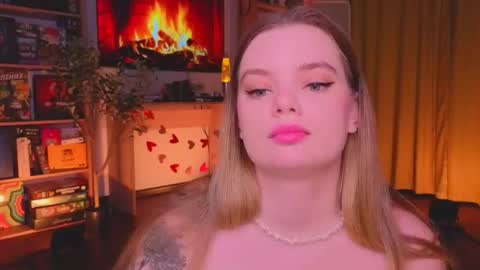 Snapshot of hottie_jane chatting on 02-15-26, 03:31 Jane online show from 02-15-26, 03:31