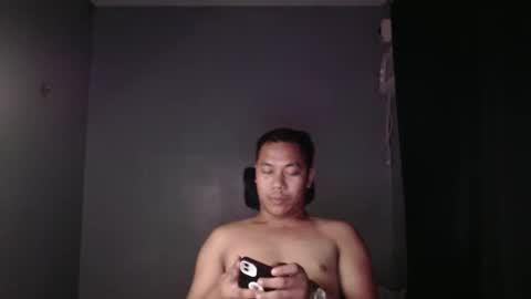 hottie_kyle69 online show from 04-30-26, 11:05