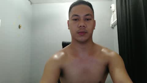 hottie_kyle69 online show from 05-31-26, 07:26