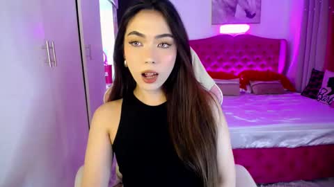 LEXIE- dont forget to give me thumbs up online show from 02-25-25, 05:08