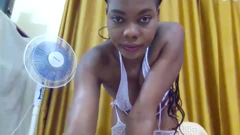 Snapshot of hottie_mammy chatting on 01-17-26, 12:43 hottie_mammy online show from 01-17-26, 12:43