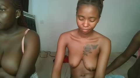 Snapshot of hottie_mistie chatting on 04-24-26, 12:40 hottie_mistie online show from 04-24-26, 12:40