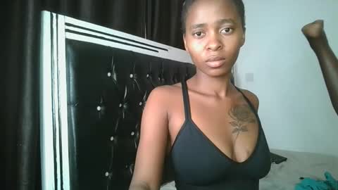 Snapshot of hottie_mistie chatting on 04-28-26, 10:26 hottie_mistie online show from 04-28-26, 10:26