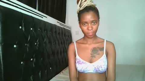 Snapshot of hottie_mistie chatting on 05-11-26, 09:56 hottie_mistie online show from 05-11-26, 09:56