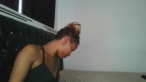 Snapshot of hottie_mistie chatting on 05-21-26, 07:04 hottie_mistie online show from 05-21-26, 07:04