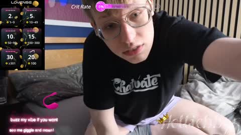 Snapshot of hottiebb95 chatting on 01-31-25, 02:48 Roberts stones online show from 01-31-25, 02:48