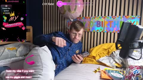 Snapshot of hottiebb95 chatting on 02-02-25, 12:51 Roberts stones online show from 02-02-25, 12:51