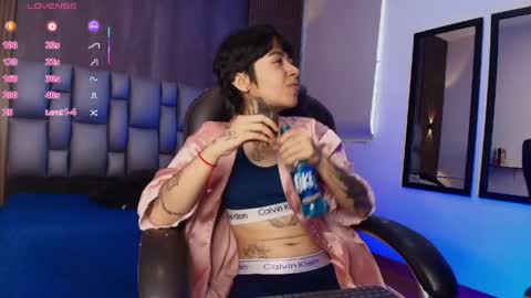 Juls online show from 05-11-26, 07:11