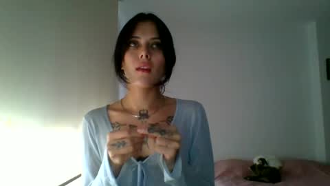 Snapshot of hottietat4u chatting on 07-23-26, 05:33 Tat online show from 07-23-26, 05:33