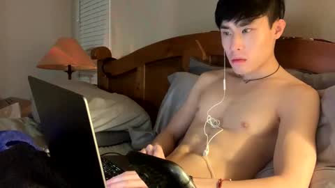 hottiewithabody101 online show from 04-01-26, 01:12