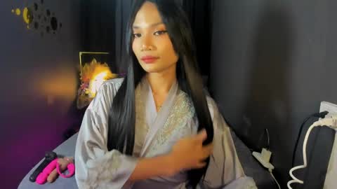 Snapshot of hotty_jane chatting on 05-21-26, 09:38 Hi i am Jane half vietnamese and half pinay and would like to meet good person here XOXO online show from 05-21-26, 09:38