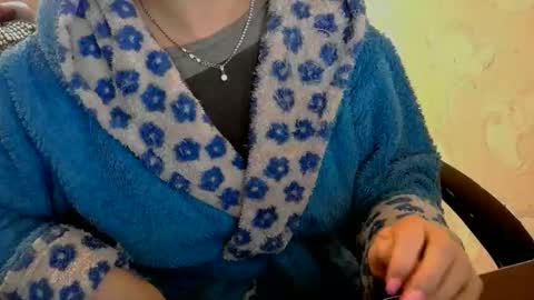 Snapshot of hotty_mary chatting on 05-12-26, 08:55 Mary online show from 05-12-26, 08:55