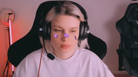 Nessie and Jessie online show from 12-03-24, 05:12