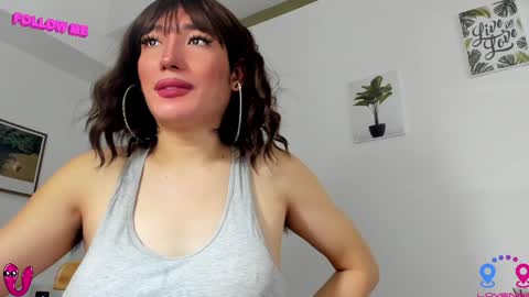 crishinahotty online show from 12-07-24, 07:05