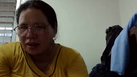 hottycrissy4u online show from 04-15-26, 08:32