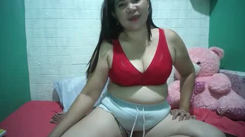 Snapshot of hotwetmommaxxx chatting on 12-04-24, 07:39 hotwetmommaxxx online show from 12-04-24, 07:39