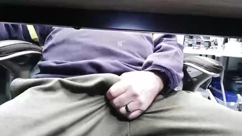 Snapshot of hotwheelsguy2 chatting on 11-09-25, 02:48 Madmedic online show from 11-09-25, 02:48