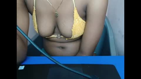 hotxxebony online show from 04-28-26, 02:27