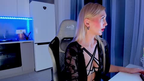 Snapshot of hotyplays chatting on 02-01-25, 10:34 Susan online show from 02-01-25, 10:34