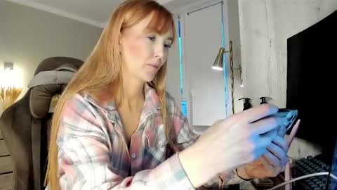 Snapshot of hotyplays chatting on 03-01-26, 03:03 Susan online show from 03-01-26, 03:03