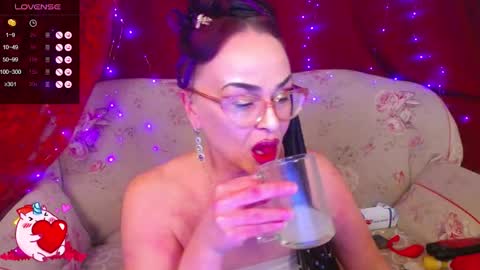 Snapshot of hotzlata chatting on 02-12-25, 06:19 Hotzlata online show from 02-12-25, 06:19