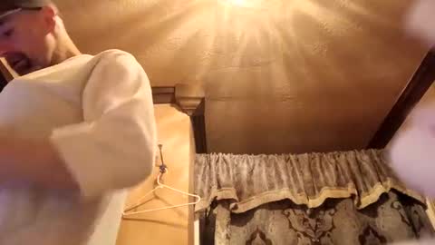 houndmefromhell online show from 02-20-25, 09:11