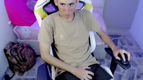 Snapshot of houston_bby_ chatting on 03-03-26, 08:37 HOUSTON online show from 03-03-26, 08:37