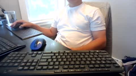 hoverday online show from 07-28-26, 01:21