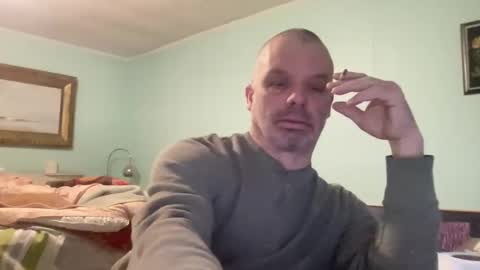 Snapshot of howlingatnothing chatting on 01-19-25, 11:34 howlingatnothing online show from 01-19-25, 11:34