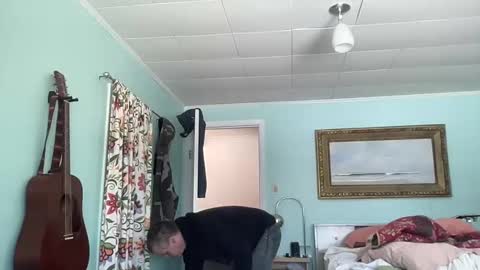 Snapshot of howlingatnothing chatting on 02-22-25, 07:47 howlingatnothing online show from 02-22-25, 07:47