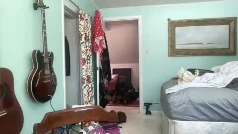 Snapshot of howlingatnothing chatting on 03-03-26, 05:19 howlingatnothing online show from 03-03-26, 05:19