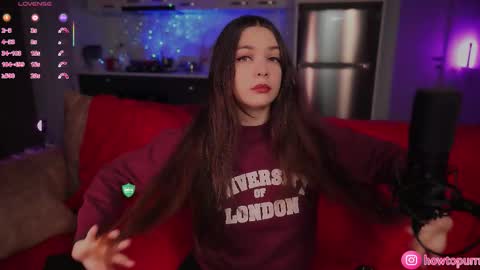 Mia online show from 12-15-25, 05:17