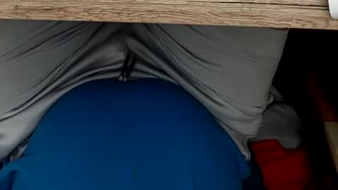 Snapshot of hr1982 chatting on 04-03-26, 08:12 hr1982 online show from 04-03-26, 08:12