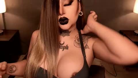 hubadera online show from 10-31-25, 01:17