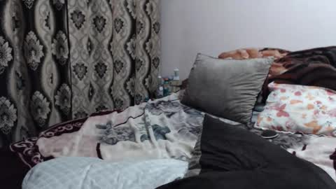 hugeassdevil online show from 04-18-26, 07:58