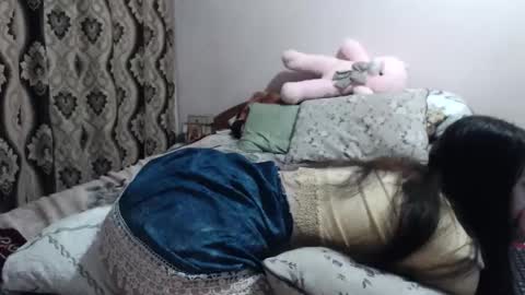 Snapshot of hugeassdevil chatting on 05-30-26, 03:53 hugeassdevil online show from 05-30-26, 03:53