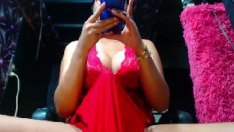 Snapshot of hugecumbarbie chatting on 02-11-25, 12:06 SPOILED MISCHIEVOUS online show from 02-11-25, 12:06