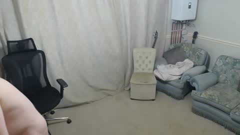 Snapshot of hugedick1965 chatting on 12-18-25, 10:49 hugedick1965 online show from 12-18-25, 10:49