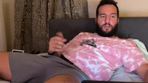 Snapshot of hugedicktop chatting on 11-15-25, 04:43 Big Dick Top online show from 11-15-25, 04:43