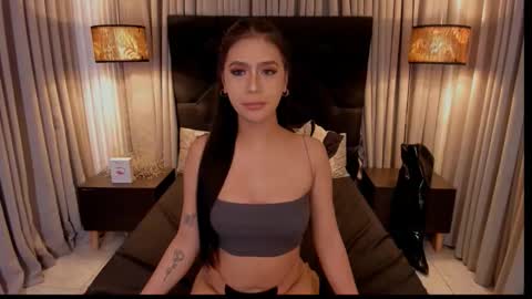 Snapshot of hugeirish2003 chatting on 09-30-25, 04:34 Irish online show from 09-30-25, 04:34