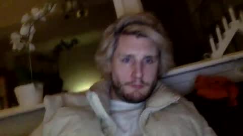 Snapshot of hugeswedishviking chatting on 11-17-25, 11:32 hugeswedishviking online show from 11-17-25, 11:32