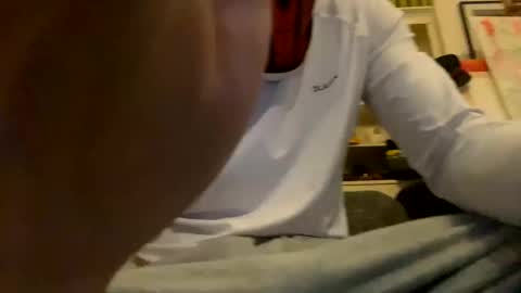 Snapshot of hugewhitecockboy chatting on 11-20-25, 10:37 hugewhitecockboy online show from 11-20-25, 10:37