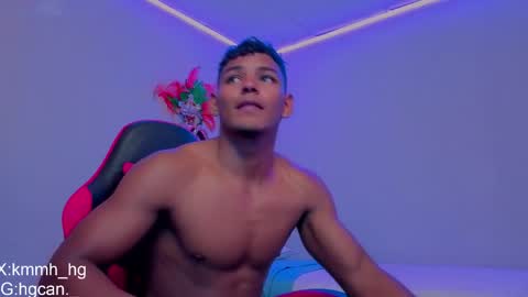 Snapshot of hugo_cano chatting on 05-26-26, 02:07 Hugo Cano online show from 05-26-26, 02:07