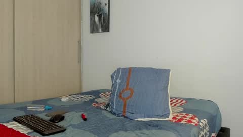 Hugo online show from 01-18-25, 03:31