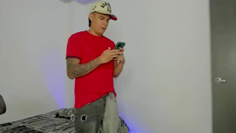 Hugo online show from 09-11-25, 03:34