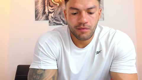 Snapshot of humber_eli chatting on 02-02-26, 11:31 Eli online show from 02-02-26, 11:31