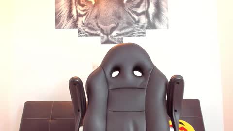 Snapshot of humber_eli chatting on 02-28-26, 12:00 Eli online show from 02-28-26, 12:00