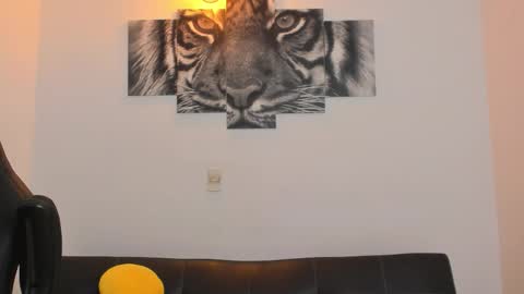 Snapshot of humber_eli chatting on 03-06-26, 01:24 Eli online show from 03-06-26, 01:24