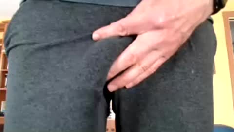 Big uncut cock dripping online show from 07-11-26, 06:43