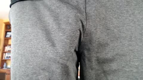 Big uncut cock dripping online show from 08-03-26, 06:55